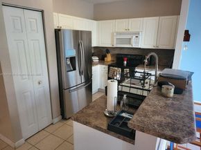 1057 NE 42nd Ave, Homestead FL 33033