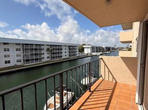 3860 NE 170th St 304, North Miami Beach FL 33160