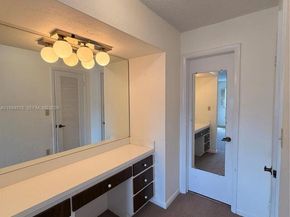 3860 NE 170th St 304, North Miami Beach FL 33160