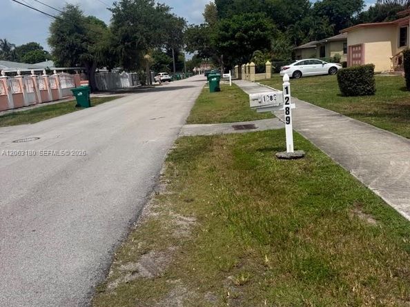 1289 NE 146th St, Miami FL 33161