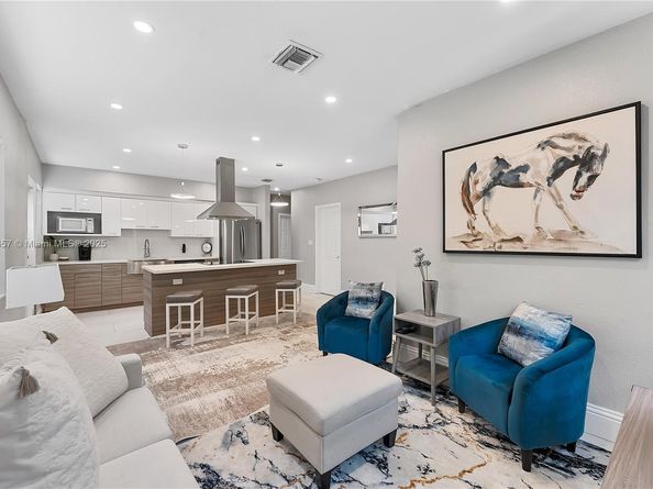 2227 Cody St, Hollywood FL 33020