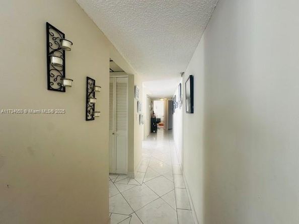 17878 N Bay Rd 307, Sunny Isles Beach FL 33160