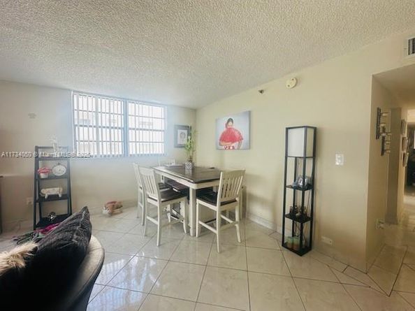 17878 N Bay Rd 307, Sunny Isles Beach FL 33160