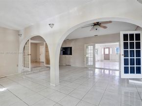 4966 NW 39th St, Lauderdale Lakes FL 33319