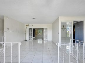 4966 NW 39th St, Lauderdale Lakes FL 33319