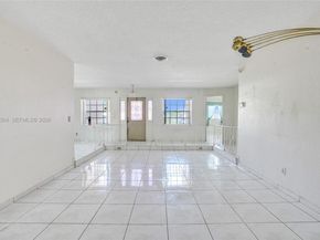 4966 NW 39th St, Lauderdale Lakes FL 33319