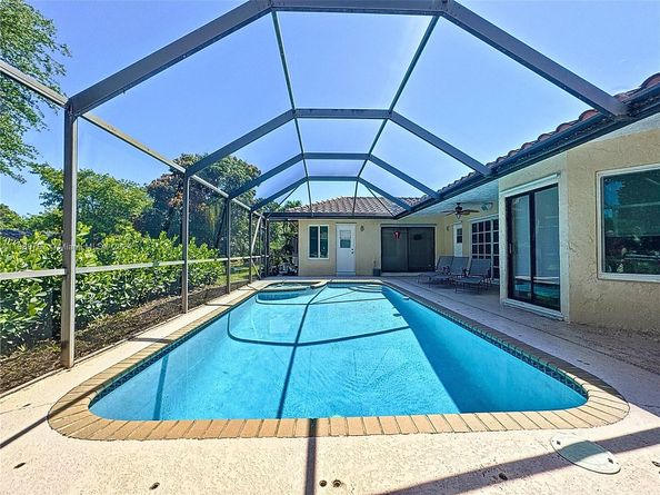 Undisclosed Address #A11386797, Coral Springs FL 33067