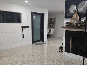 9460 Martinique Dr, Cutler Bay FL 33189