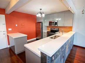 110 S Shore Dr 5B, Miami Beach FL 33141