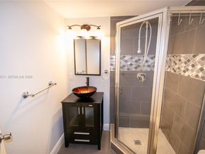 110 S Shore Dr 5B, Miami Beach FL 33141