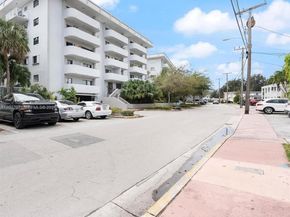 110 S Shore Dr 5B, Miami Beach FL 33141