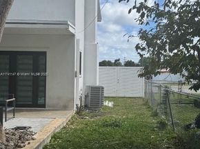17790 SW 110th Ct, Miami FL 33157