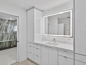 588 Mokena Dr, Miami Springs FL 33166