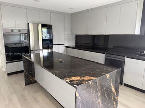 588 Mokena Dr, Miami Springs FL 33166