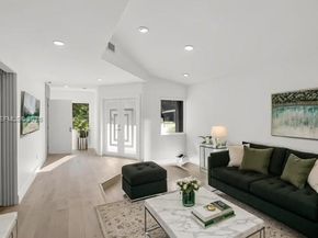 588 Mokena Dr, Miami Springs FL 33166