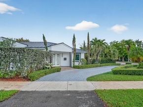 588 Mokena Dr, Miami Springs FL 33166