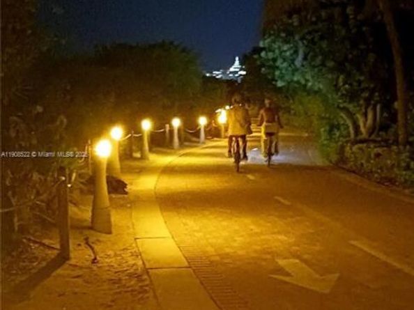 2401 Collins Ave 1708, Miami Beach FL 33140