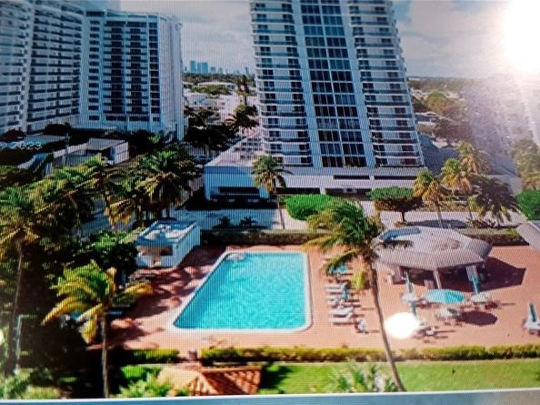 2401 Collins Ave 1708, Miami Beach FL 33140