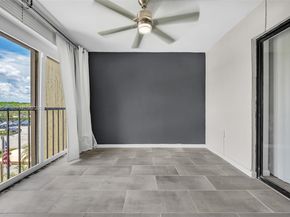 220 Lakeview Dr 308, Weston FL 33326