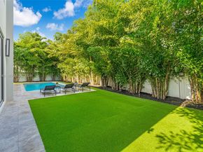 225 NE 3rd St, Boca Raton FL 33432