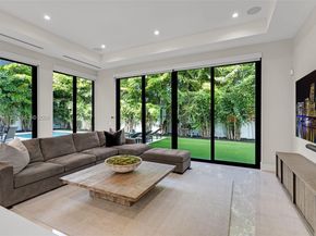 225 NE 3rd St, Boca Raton FL 33432