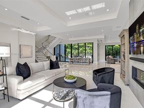 225 NE 3rd St, Boca Raton FL 33432