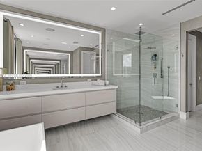 225 NE 3rd St, Boca Raton FL 33432