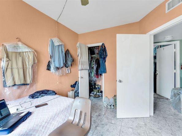 427 NW 84th Ter 427, Miami FL 33150