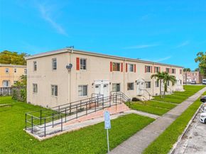 427 NW 84th Ter 427, Miami FL 33150