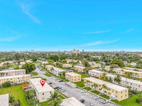 427 NW 84th Ter 427, Miami FL 33150