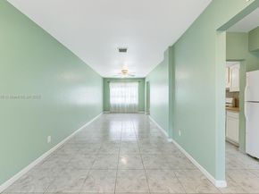 427 NW 84th Ter 427, Miami FL 33150