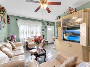 427 NW 84th Ter 427, Miami FL 33150