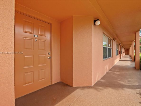 701 SW 142nd Ave 110S, Pembroke Pines FL 33027