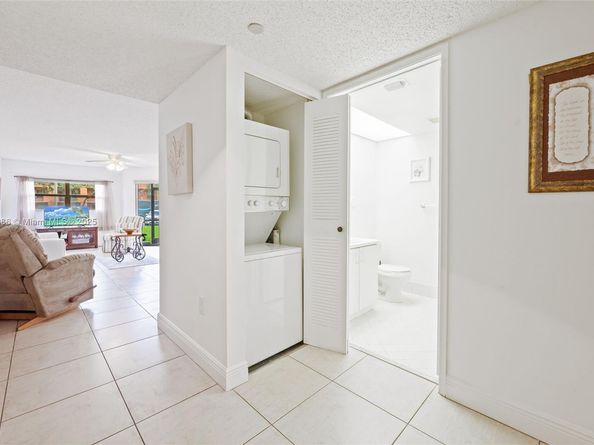 701 SW 142nd Ave 110S, Pembroke Pines FL 33027