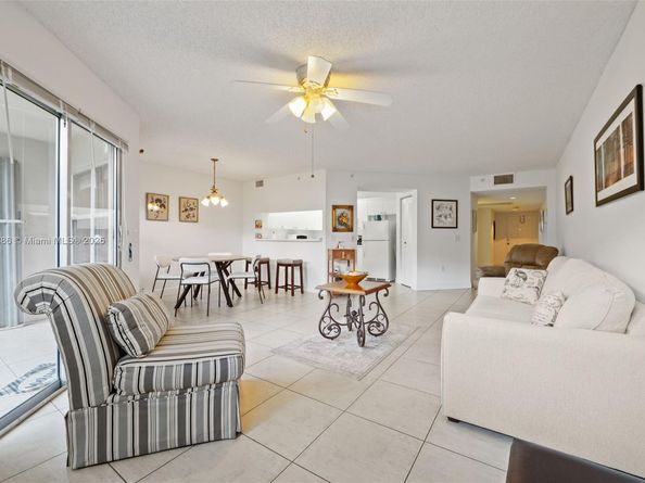 701 SW 142nd Ave 110S, Pembroke Pines FL 33027