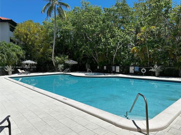 55 Ocean Lane Dr 4020, Key Biscayne FL 33149