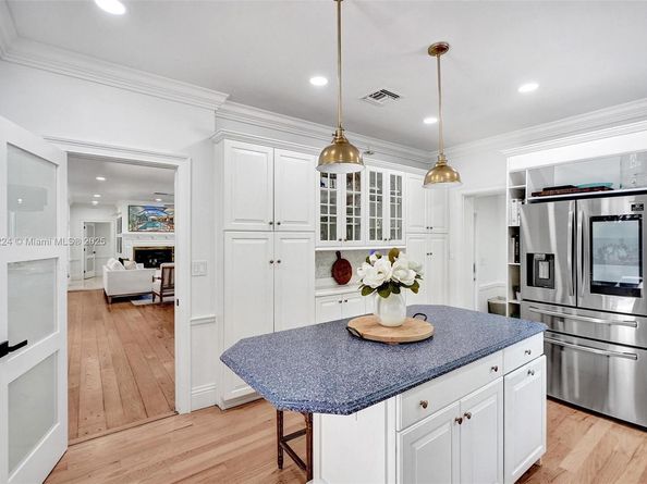 6731 SW 138th St, Palmetto Bay FL 33158