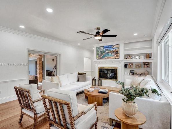 6731 SW 138th St, Palmetto Bay FL 33158