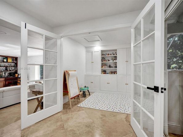 6731 SW 138th St, Palmetto Bay FL 33158