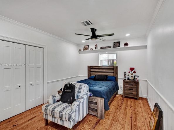 6731 SW 138th St, Palmetto Bay FL 33158