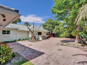 6731 SW 138th St, Palmetto Bay FL 33158