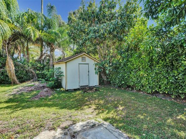 6731 SW 138th St, Palmetto Bay FL 33158