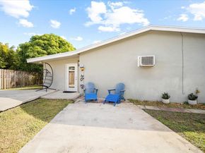 1864 SW 37th Ave, Fort Lauderdale FL 33312