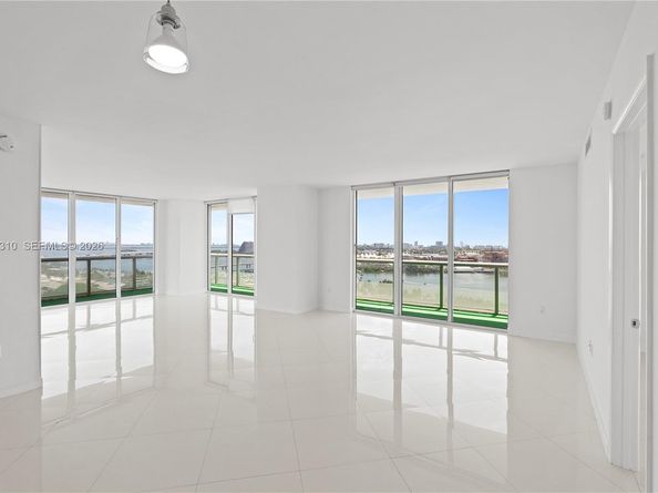 50 Biscayne Blvd 1902, Miami FL 33132