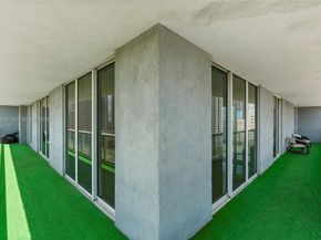 50 Biscayne Blvd 1902, Miami FL 33132