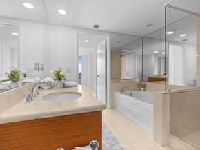 50 Biscayne Blvd 1902, Miami FL 33132