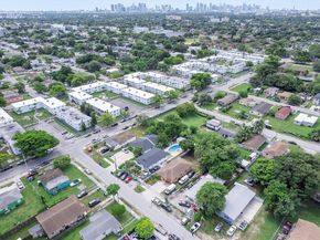 2130 NW 66th St, Miami FL 33147