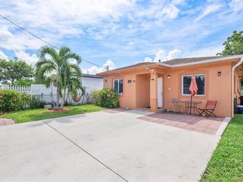 2130 NW 66th St