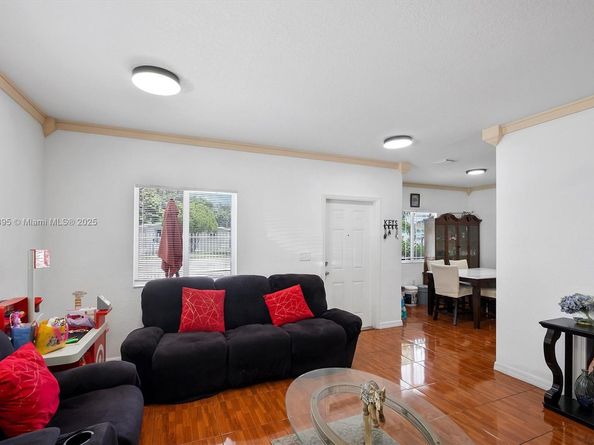 2130 NW 66th St, Miami FL 33147