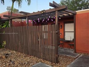 1609 Fairway Rd, Pembroke Pines FL 33026